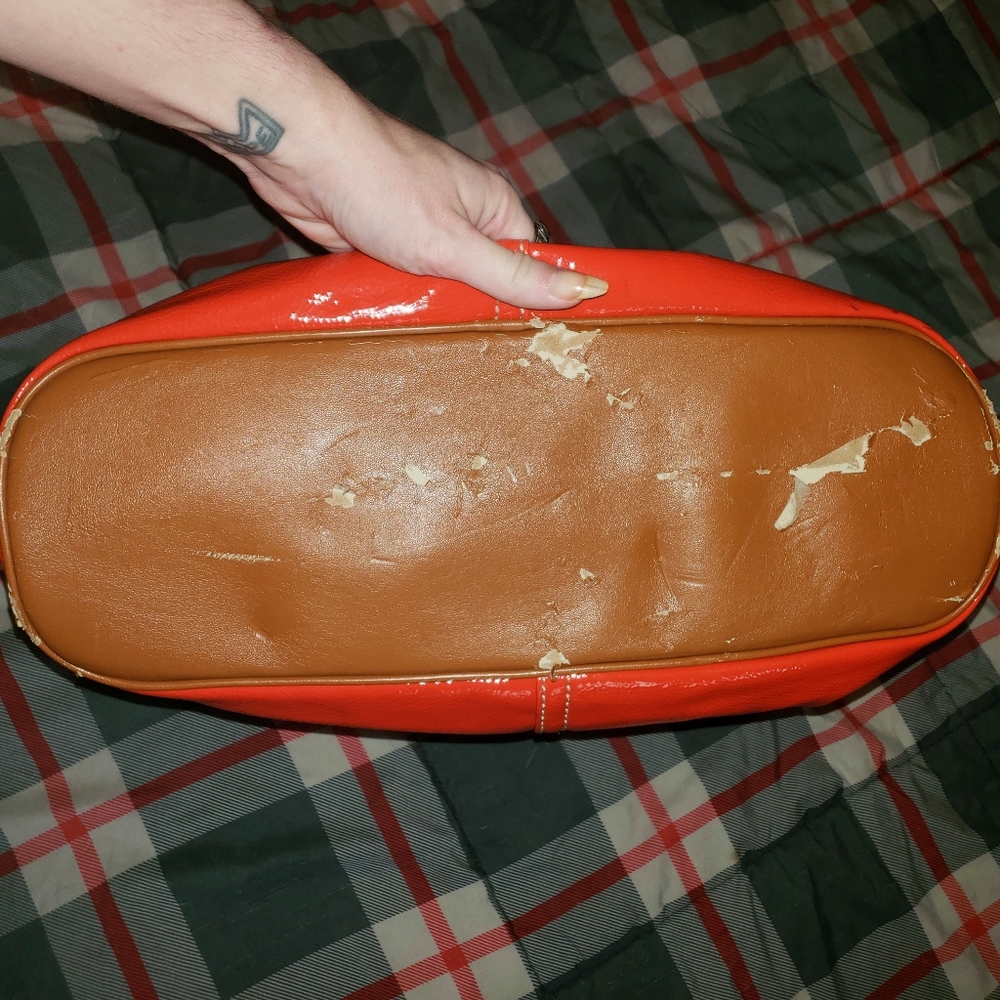 Large Red Purse - Picture 10 of 10